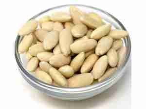 312084Raw Blanched Almonds