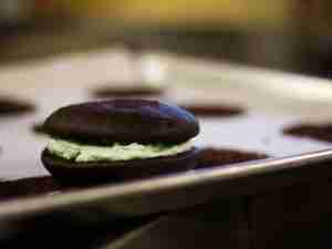 Chocolate Mint Whoopie Pie