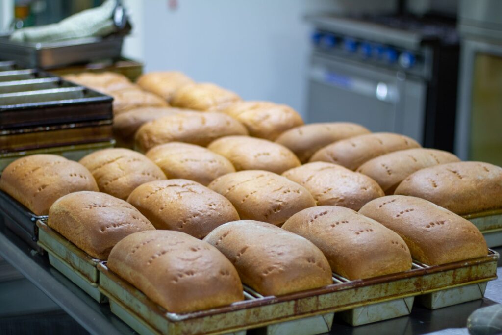 Fresh Bread (6)-bakery